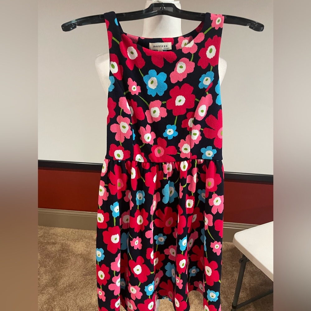 Small dress   Stretch material.